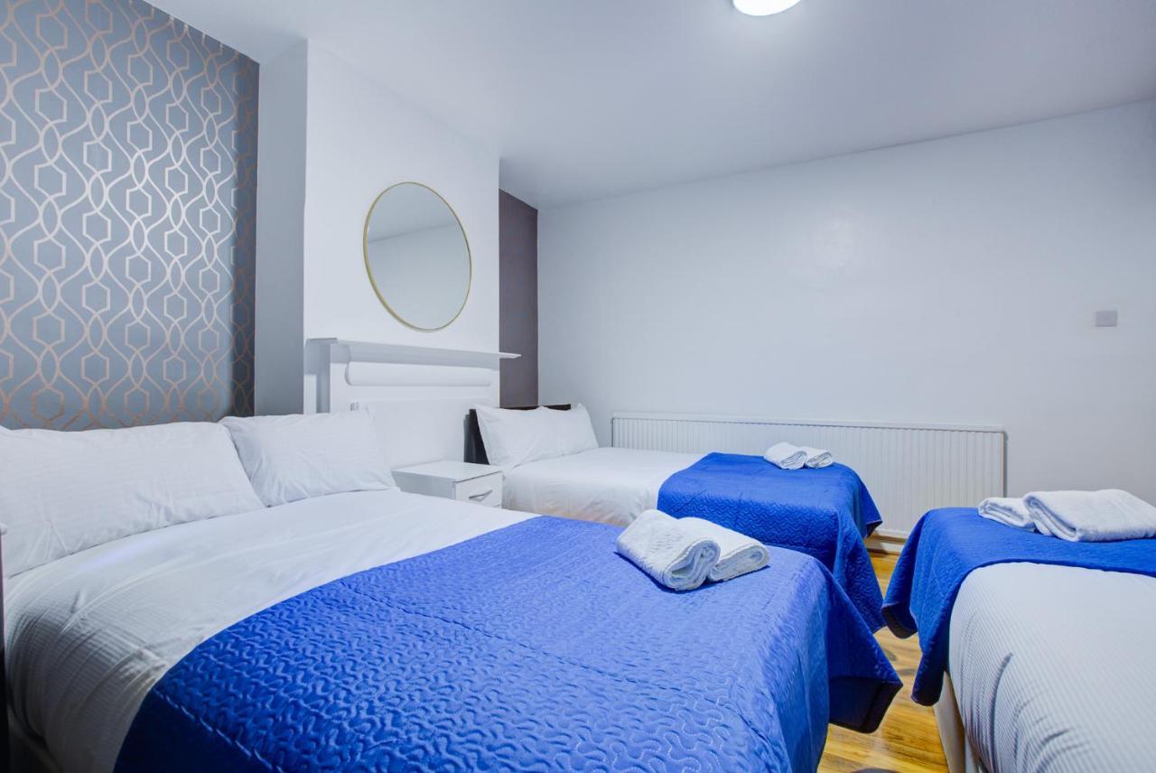 Twin Towerd Hotel Londra Esterno foto