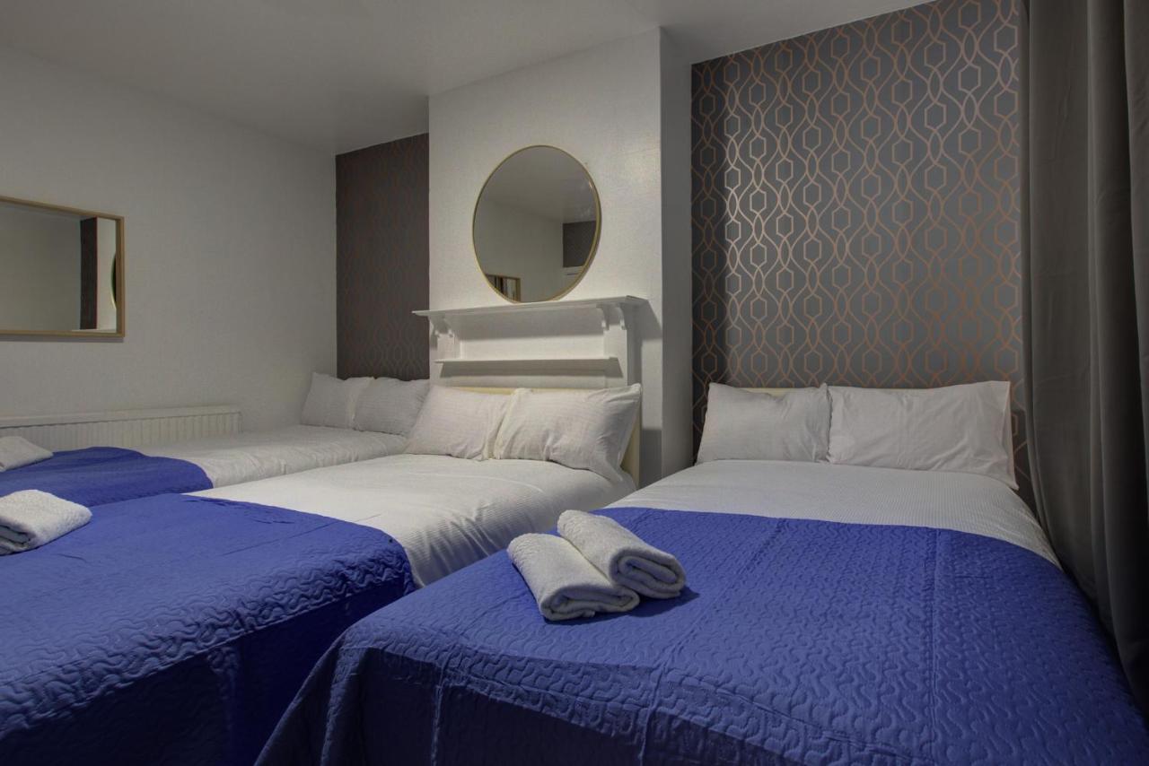 Twin Towerd Hotel Londra Esterno foto
